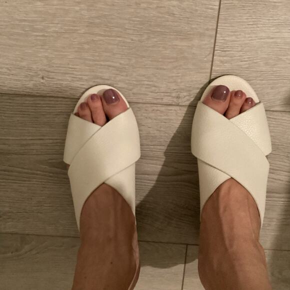 NWT Saks 5th Ave Open Toe Shoes - Picture 4 of 4